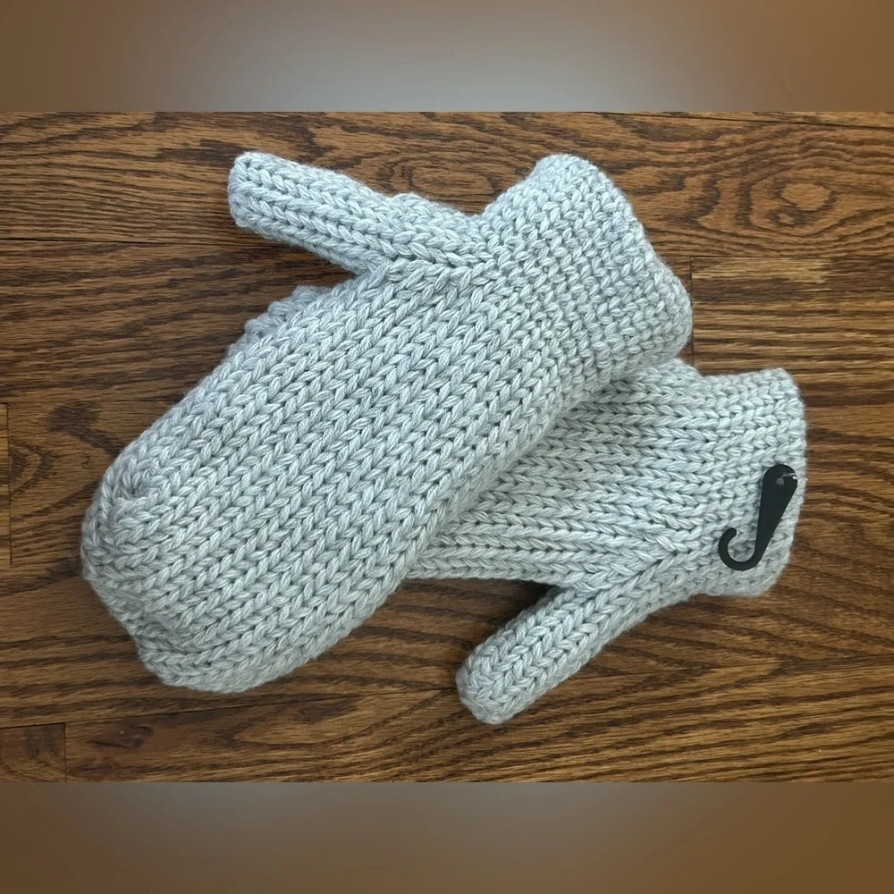 Gray Knit Sherpa-Lined Mittens Warm Cozy Winter Essential